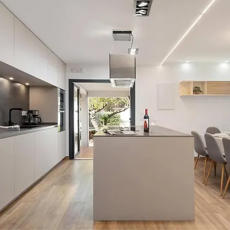 Volentina Villa *